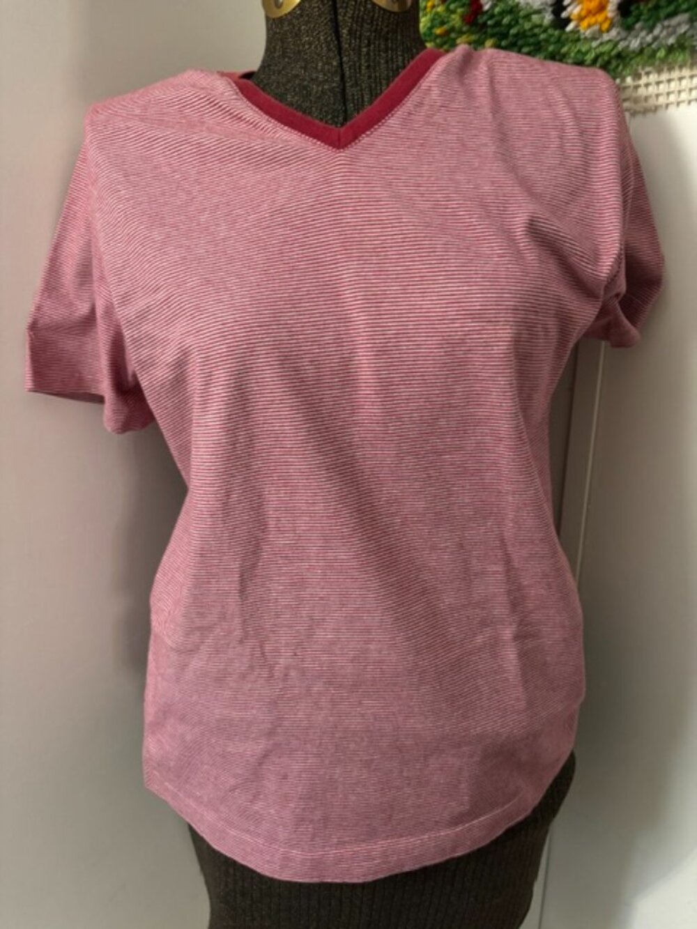 Ashworth Women's Medium Red/White Stripe Short Sleeve T-Shirt